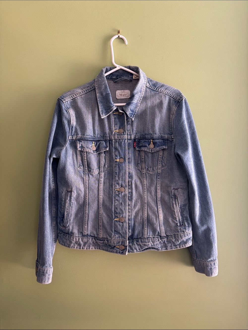 Levi's Women's Light Blue Denim Trucker Jacket with Button Front